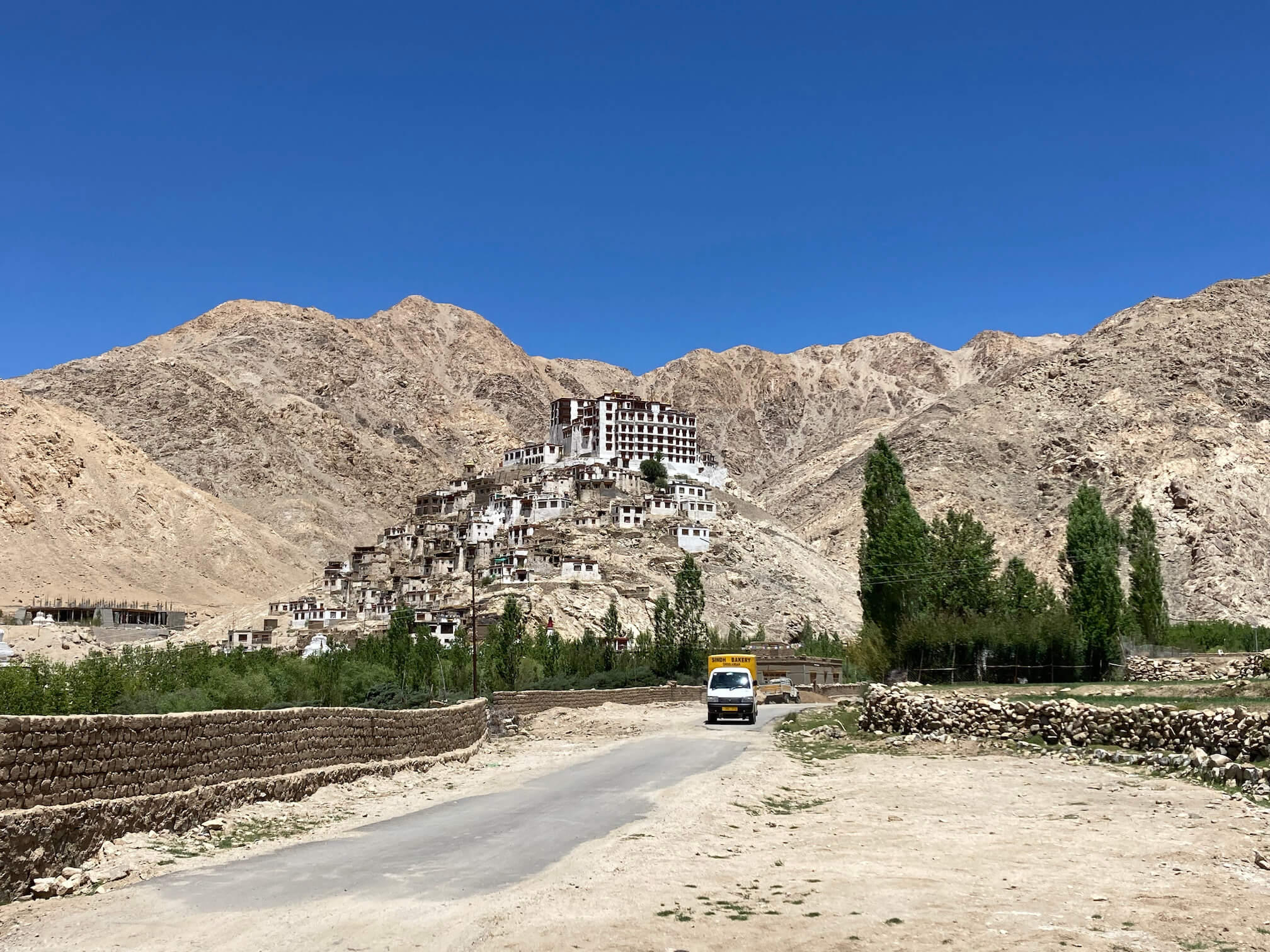 チェムレゴンパ（Chemrey Monastery）